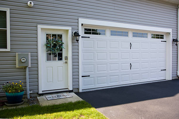 24/7 Emergency Garage Door Panel Replacement experts in Portland, ME